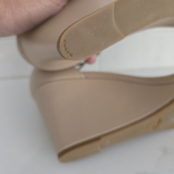 COACH Women's Odetta Wedge Sandals Leather Nude Tan Ankle Strap Open-Toe Size 9 - Picture 11 of 11